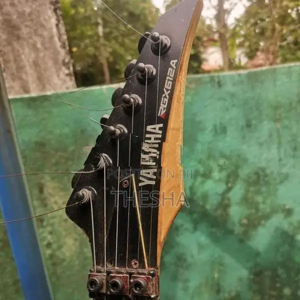 Yamaha RGX612A