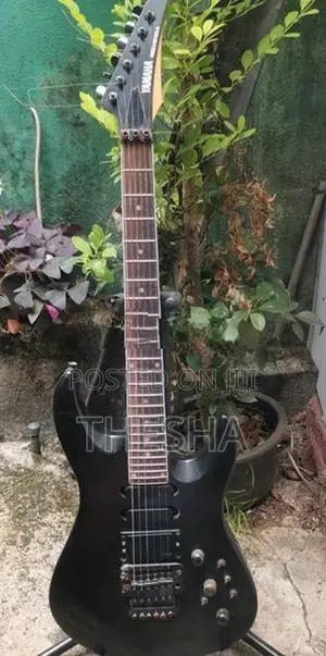 Yamaha RGX612A