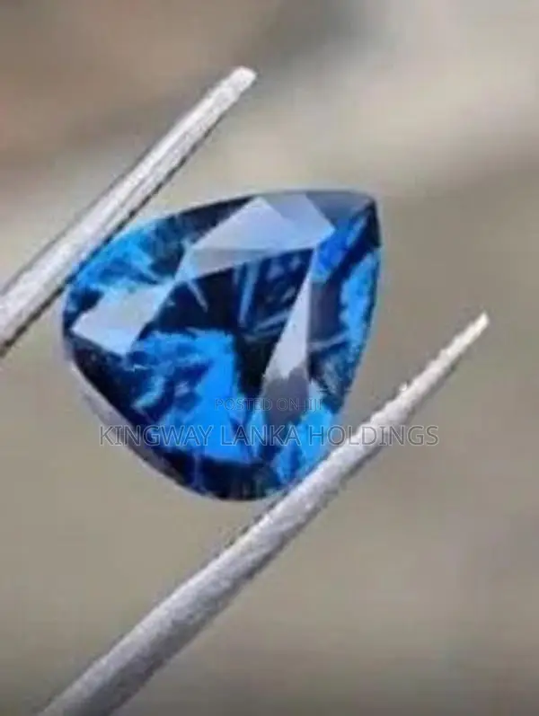 Blue Sapphire Unheated 6ct