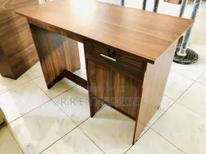 New 4*2 Ft Office Work Table