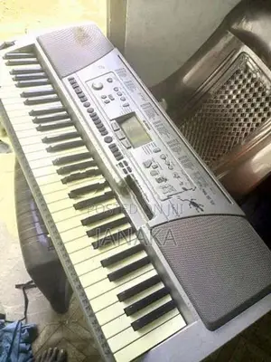 Yamaha Psr 450.