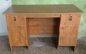 Office Tables with Chairs