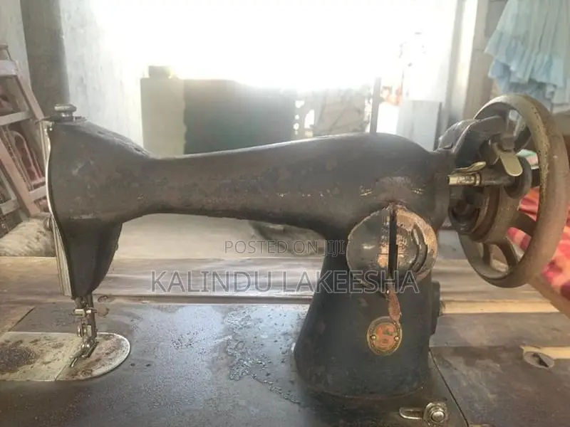 Singer Sewing Machine