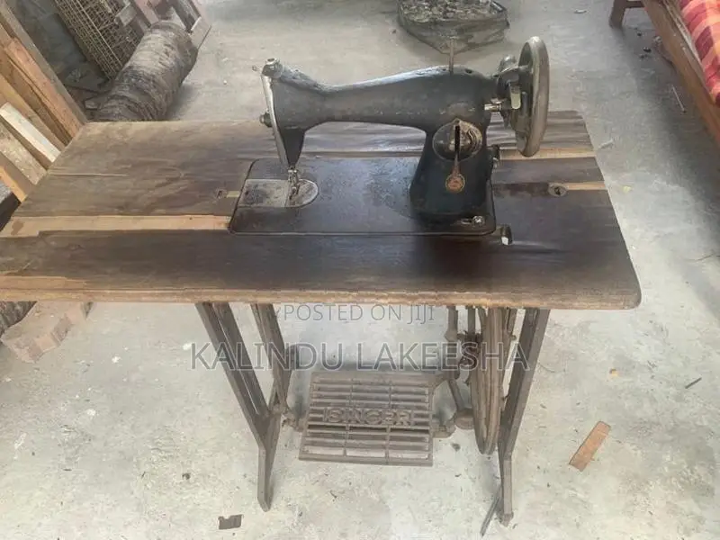Singer Sewing Machine