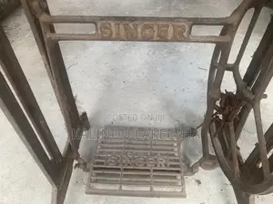 Singer Sewing Machine