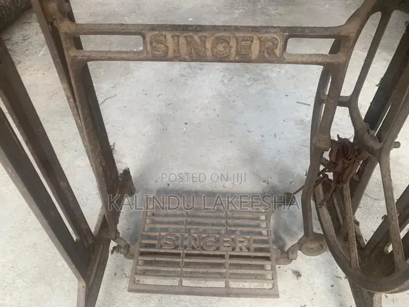 Singer Sewing Machine