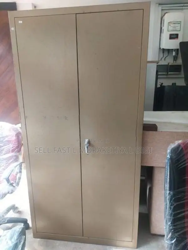 Office Furniture Lot