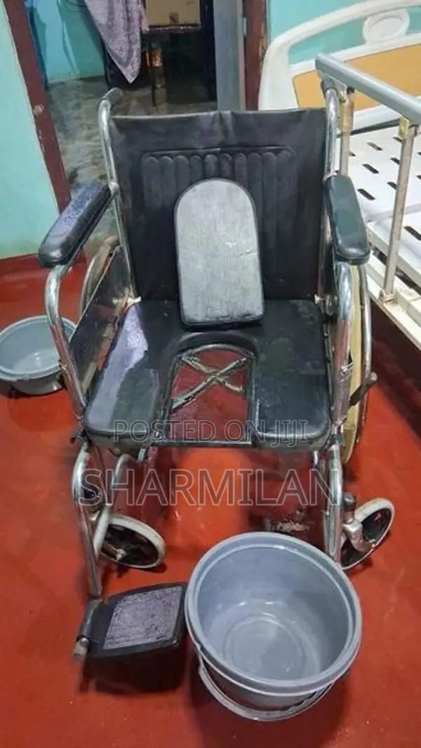 Commode Wheel Chair