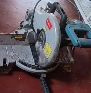 Dongcheng Aluminium Cuter