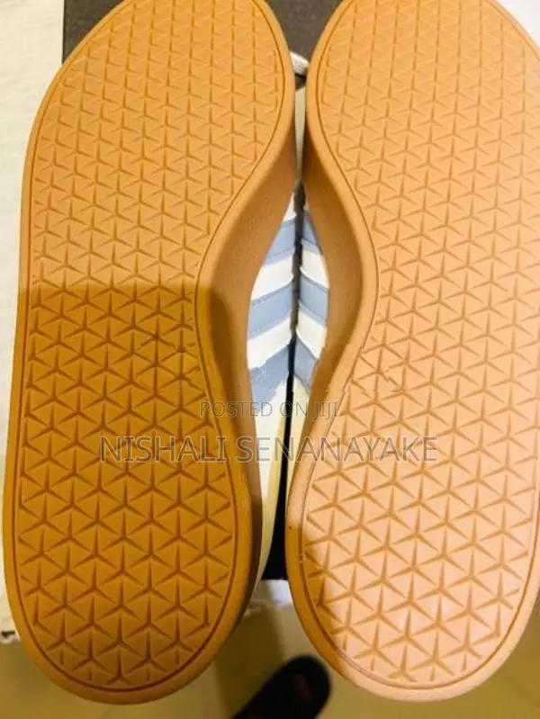 Adidas Sneaker