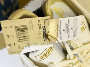 Adidas Sneaker