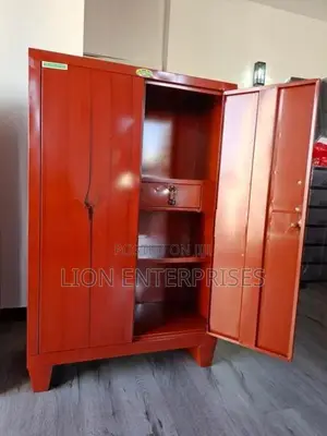 4×2.5 ft Steel half cupboards