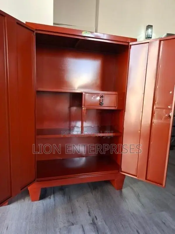4×2.5 ft Steel half cupboards