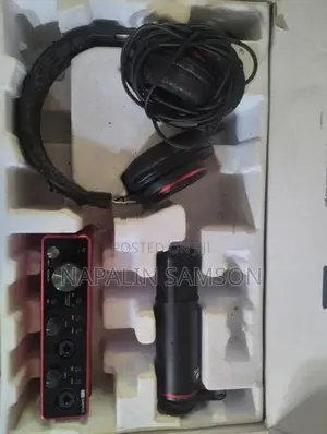 Focusrite Scarlett 2i2