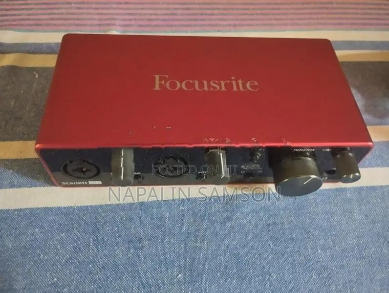 Focusrite Scarlett 2i2