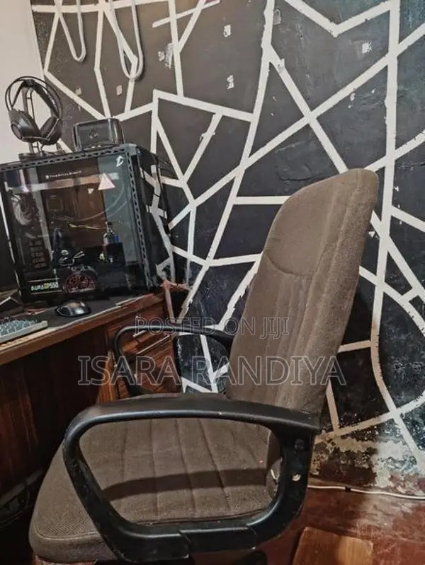 Damro Office Chair