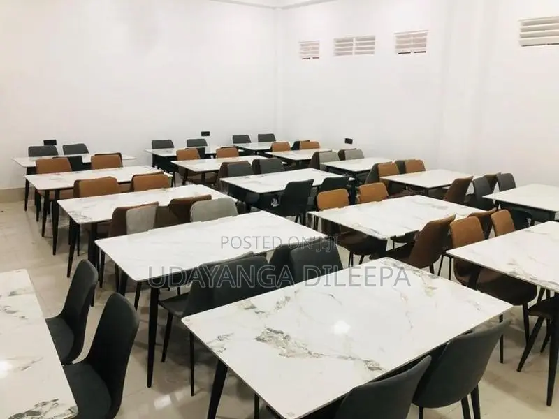 Restaurants Dining Table with Chairs