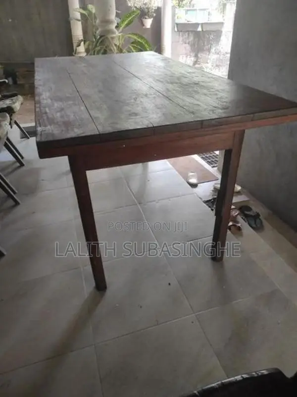 කොස් මේසය