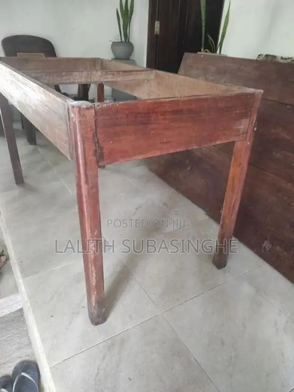 කොස් මේසය