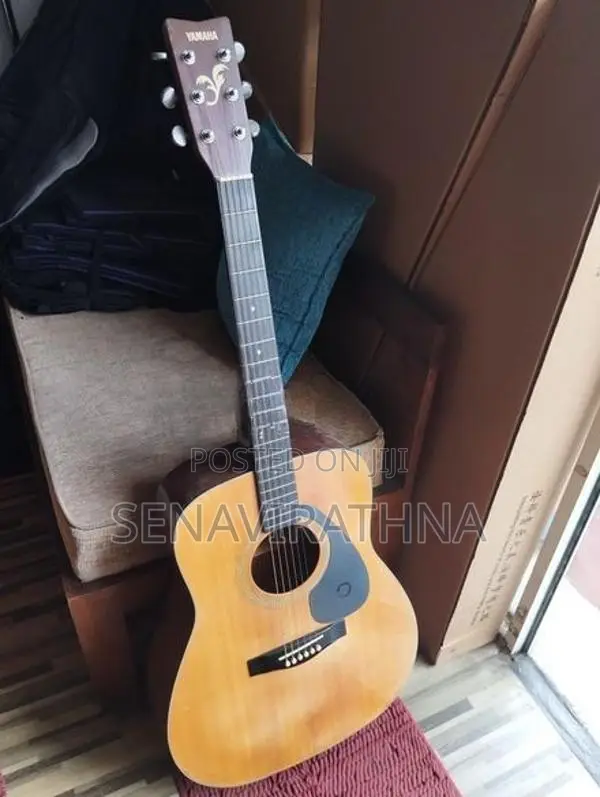 Yamaha FG411 Vintage Guitar