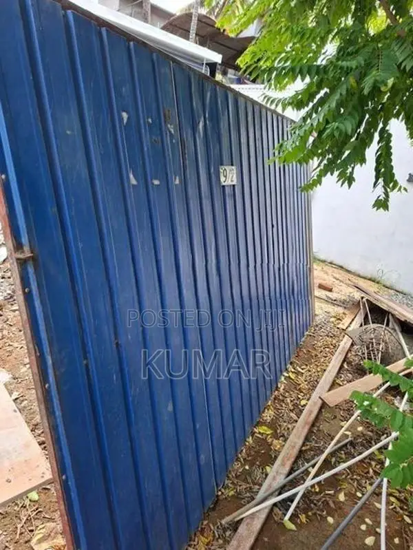 Metal Gate