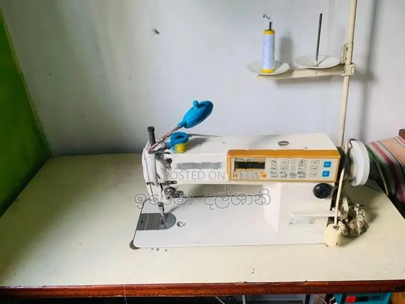 Industrial Single-Needle Sewing Machine