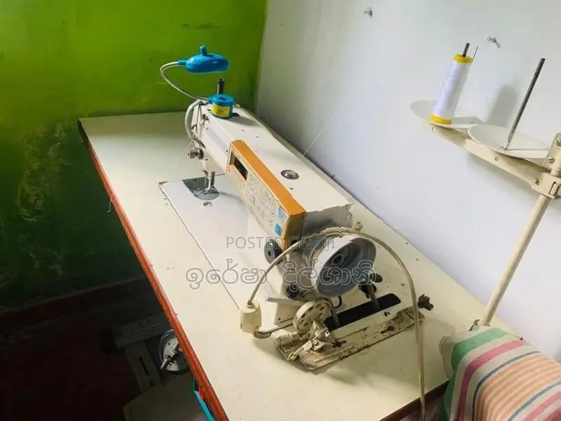 Industrial Single-Needle Sewing Machine