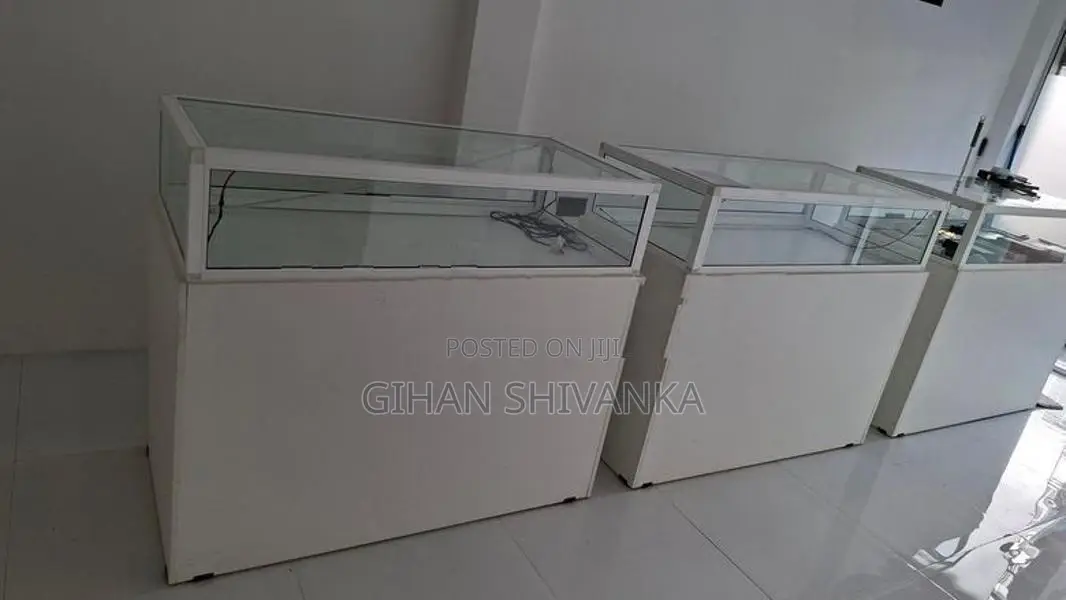 Executive Table with Showcase