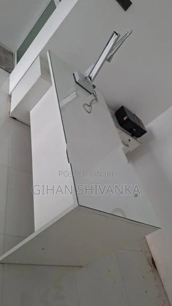Executive Table with Showcase