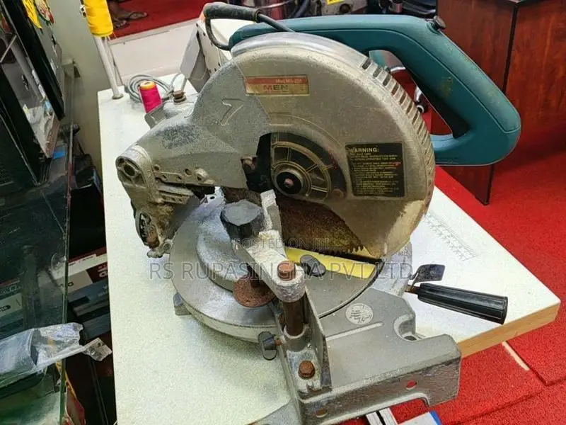 Men Aluminium Bar Cutter