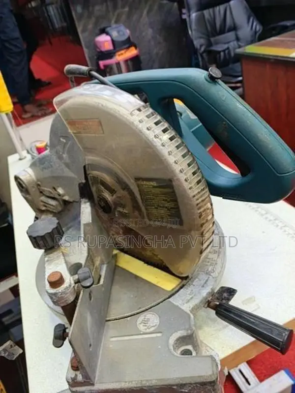 Men Aluminium Bar Cutter