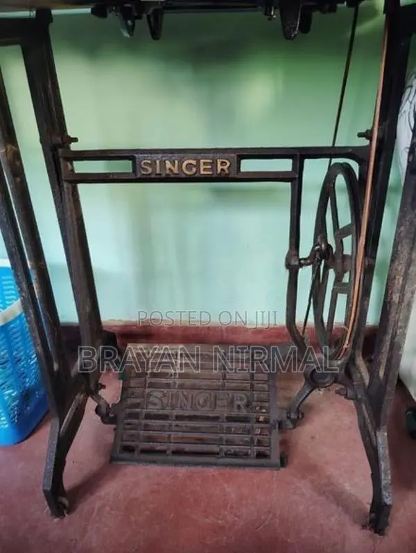 Singer Sewing Machine
