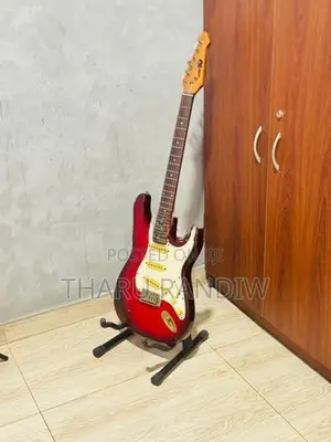 Series 10 Stratocaster-Style Electric Guitar