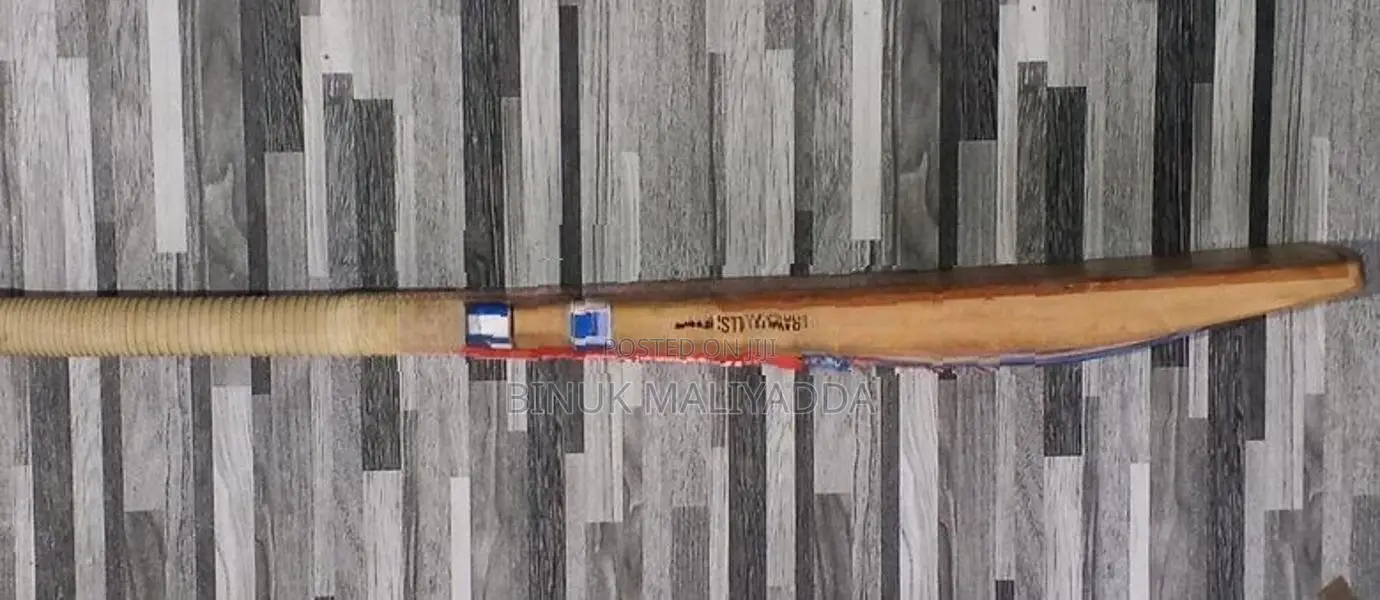 Graynicolls Atomic 700 Cricket Bat