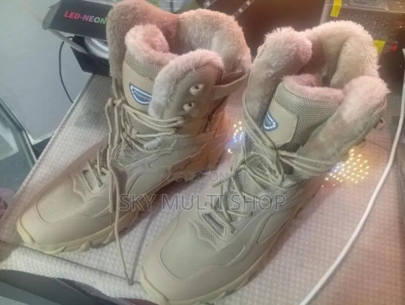 Hiking Shoe