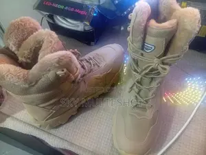Hiking Shoe