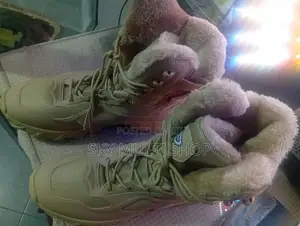 Hiking Shoe