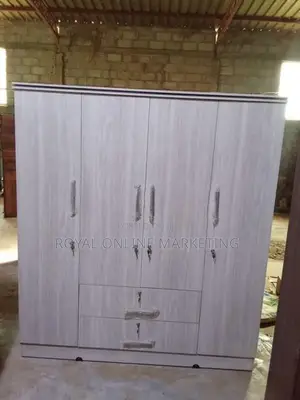 4 Door White Cupboard (k-31)