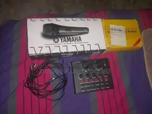 V8 Sound Card With Microphone