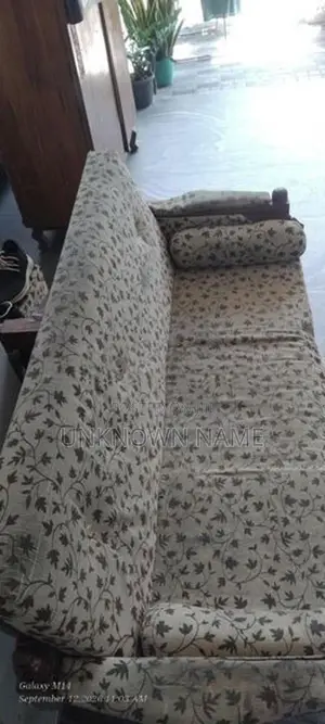 Setty Chair