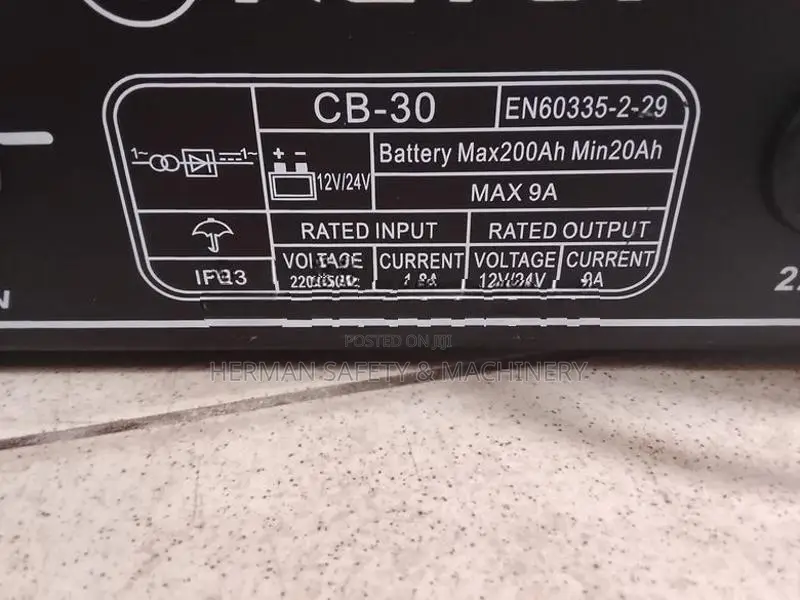 RETOP CB-30 12V/24V Automotive Battery Charger Herman PT 1169