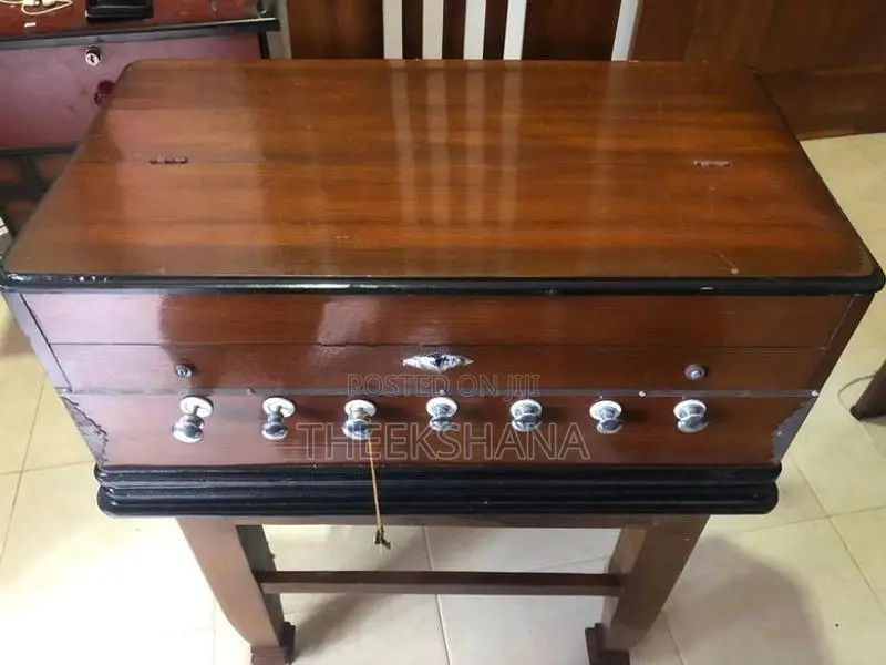 Traditional Wooden Serpina / Harmonium – Vintage Design