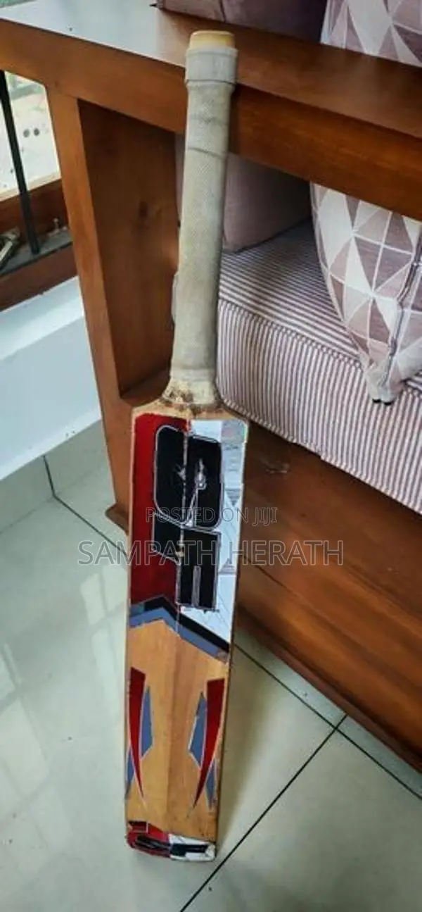 Full Cricket Pack එකක්