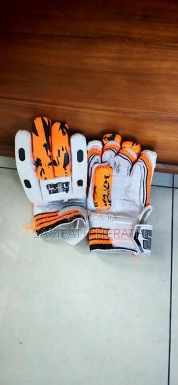 Full Cricket Pack එකක්
