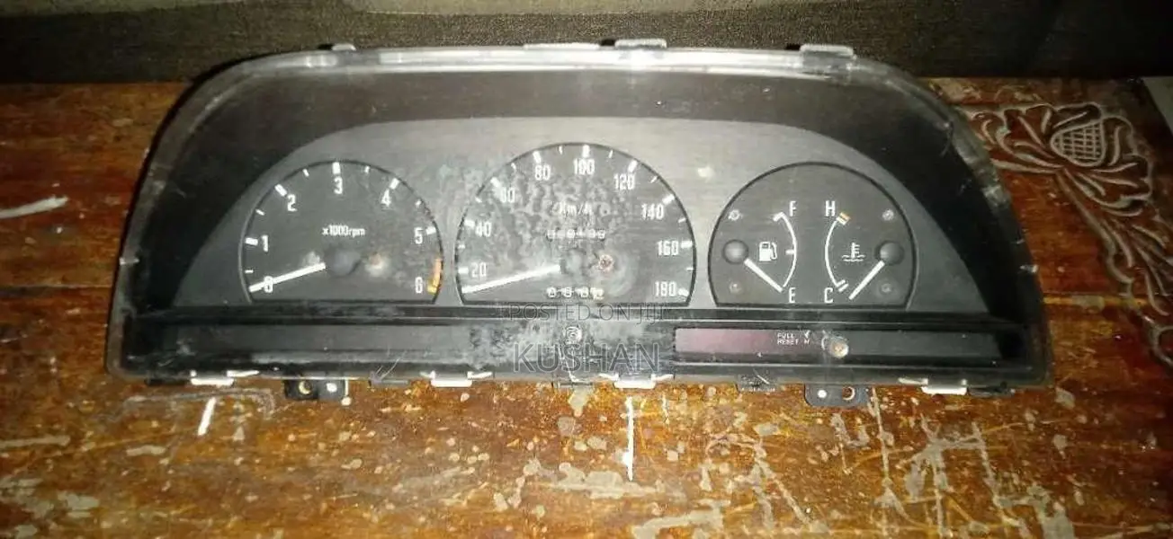 ISUZUGEMINIJT641METERBOARD for Car