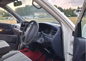 Toyota Noah KR42 1999 Van (Used)