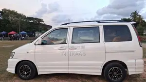 Toyota Noah KR42 1999 Van (Used)