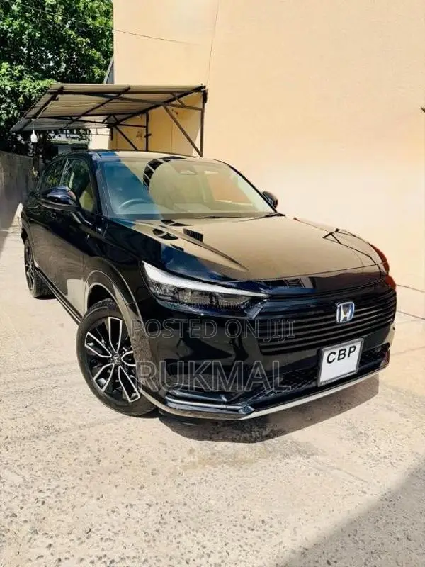 Honda VEZEL Z 2024 SUV (Used)