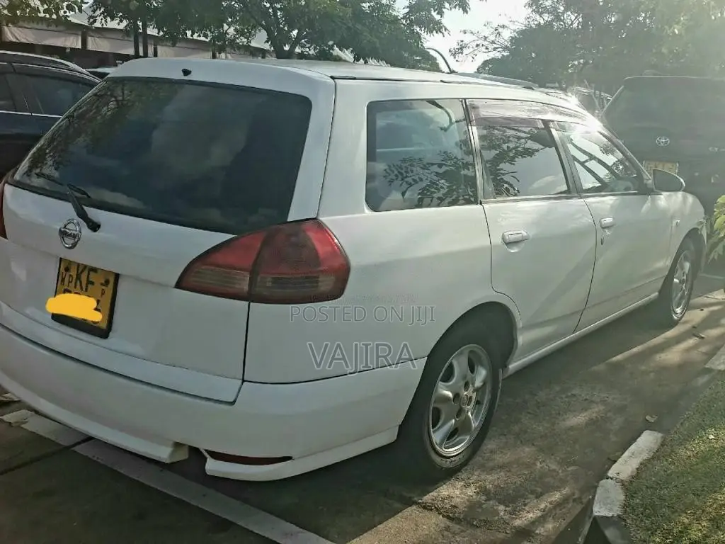 Nissan Y11 2004 Car (Used)