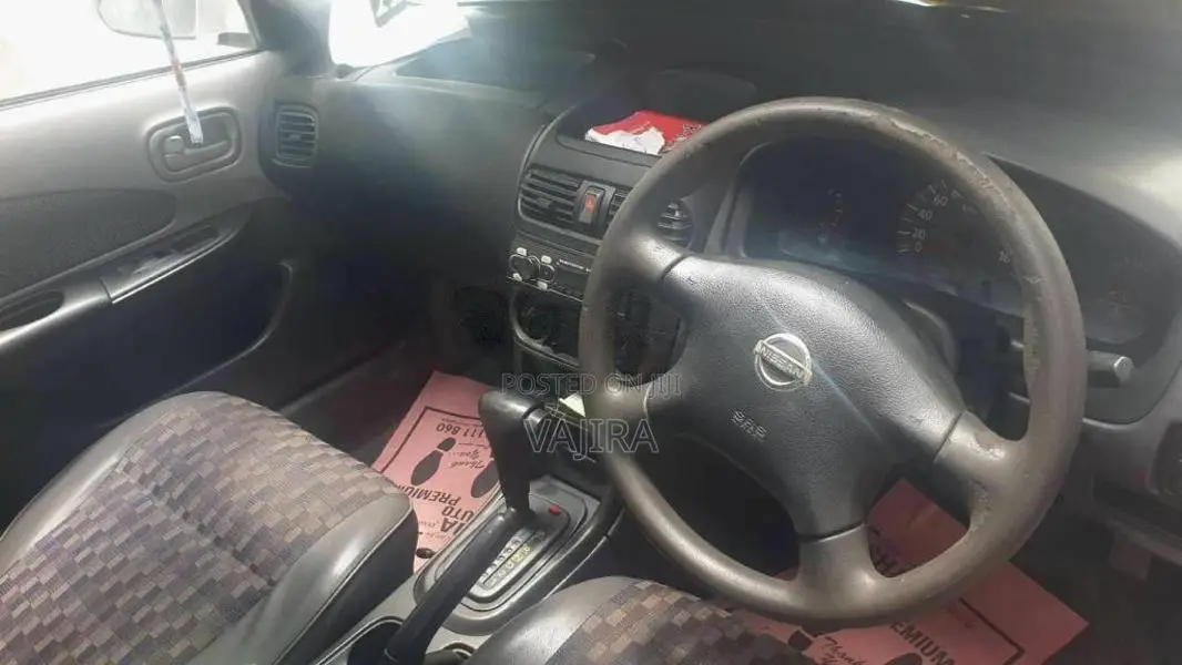 Nissan Y11 2004 Car (Used)